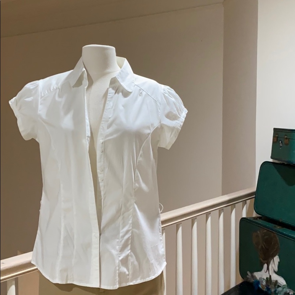 Basic white top